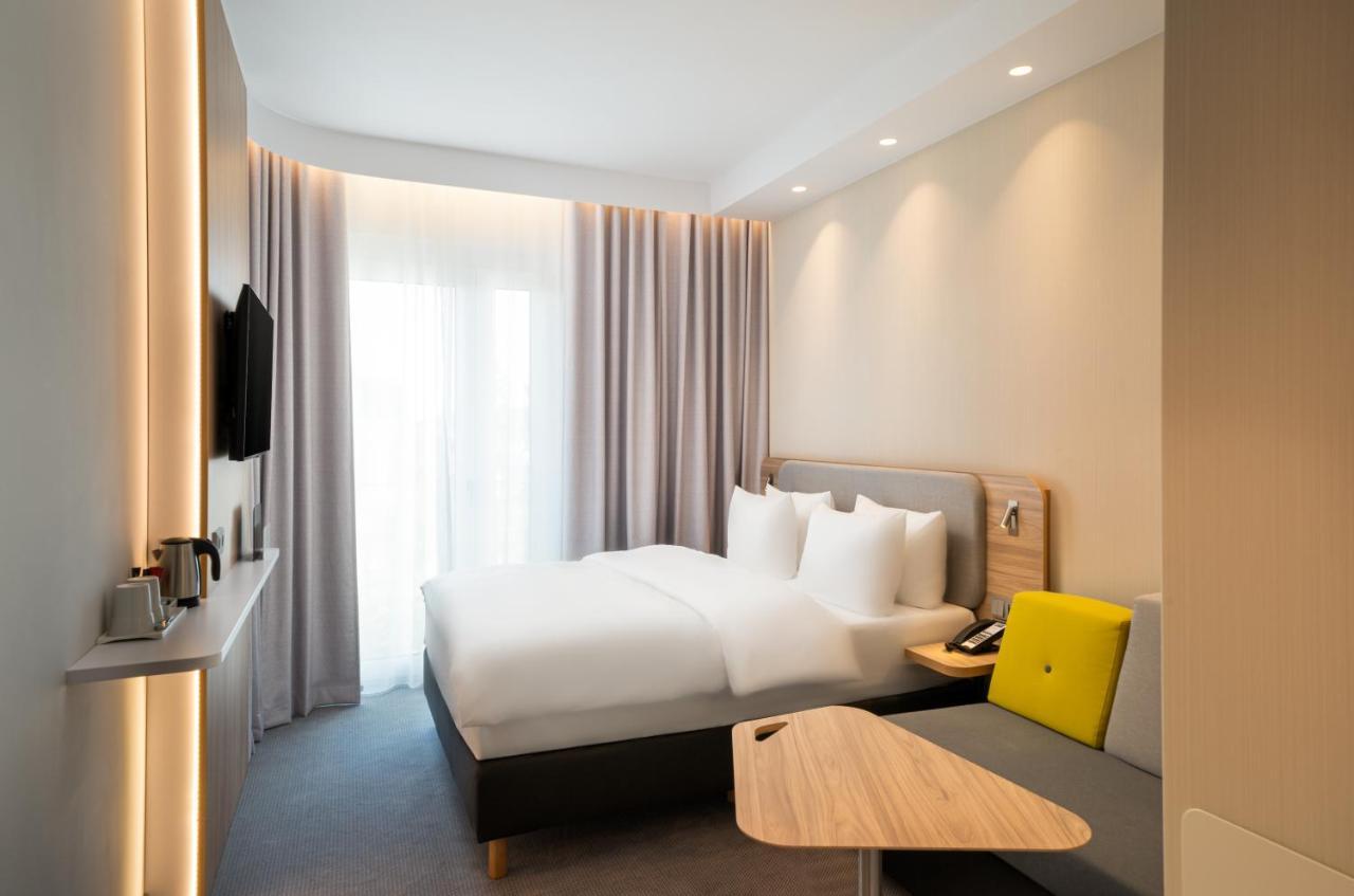 Holiday Inn Express - Rosenheim By Ihg Екстер'єр фото