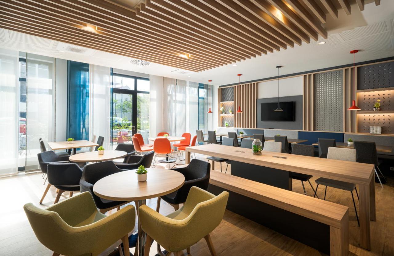 Holiday Inn Express - Rosenheim By Ihg Екстер'єр фото