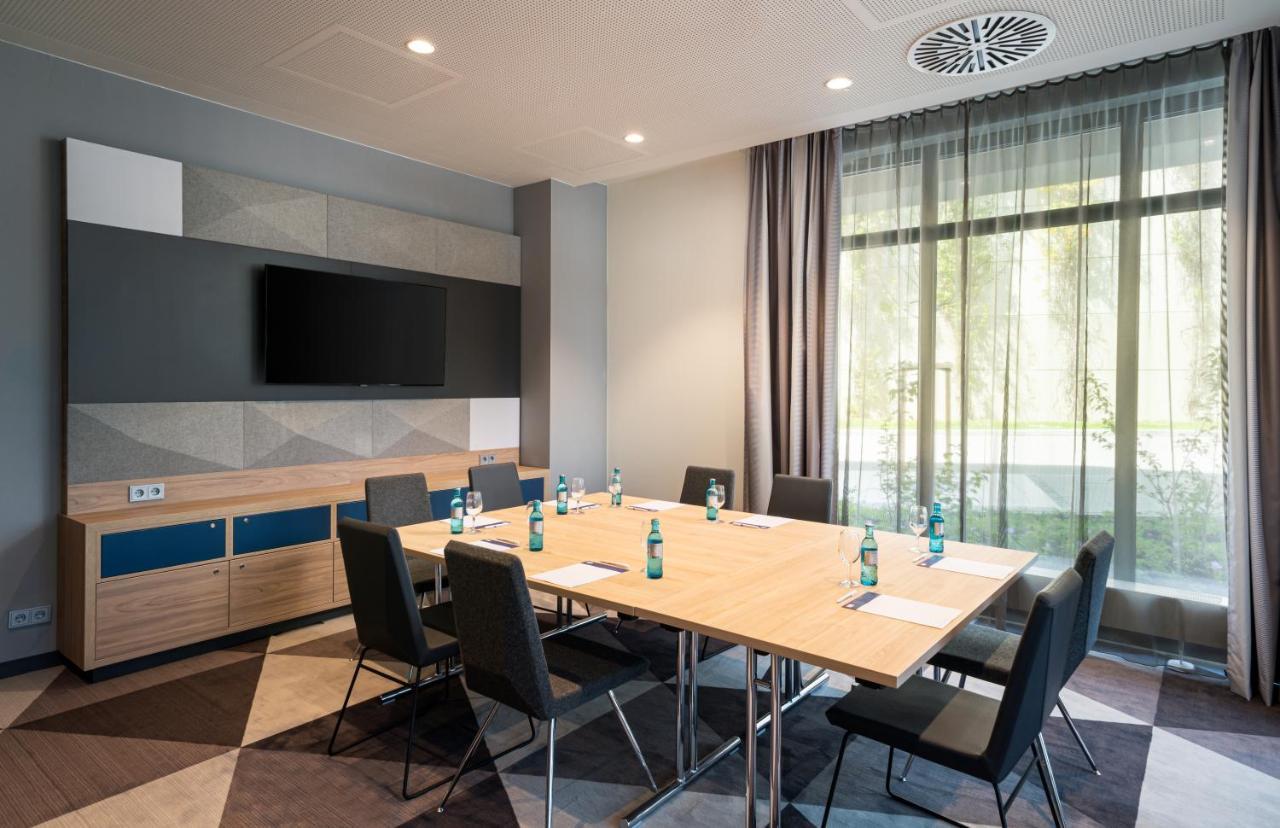 Holiday Inn Express - Rosenheim By Ihg Екстер'єр фото