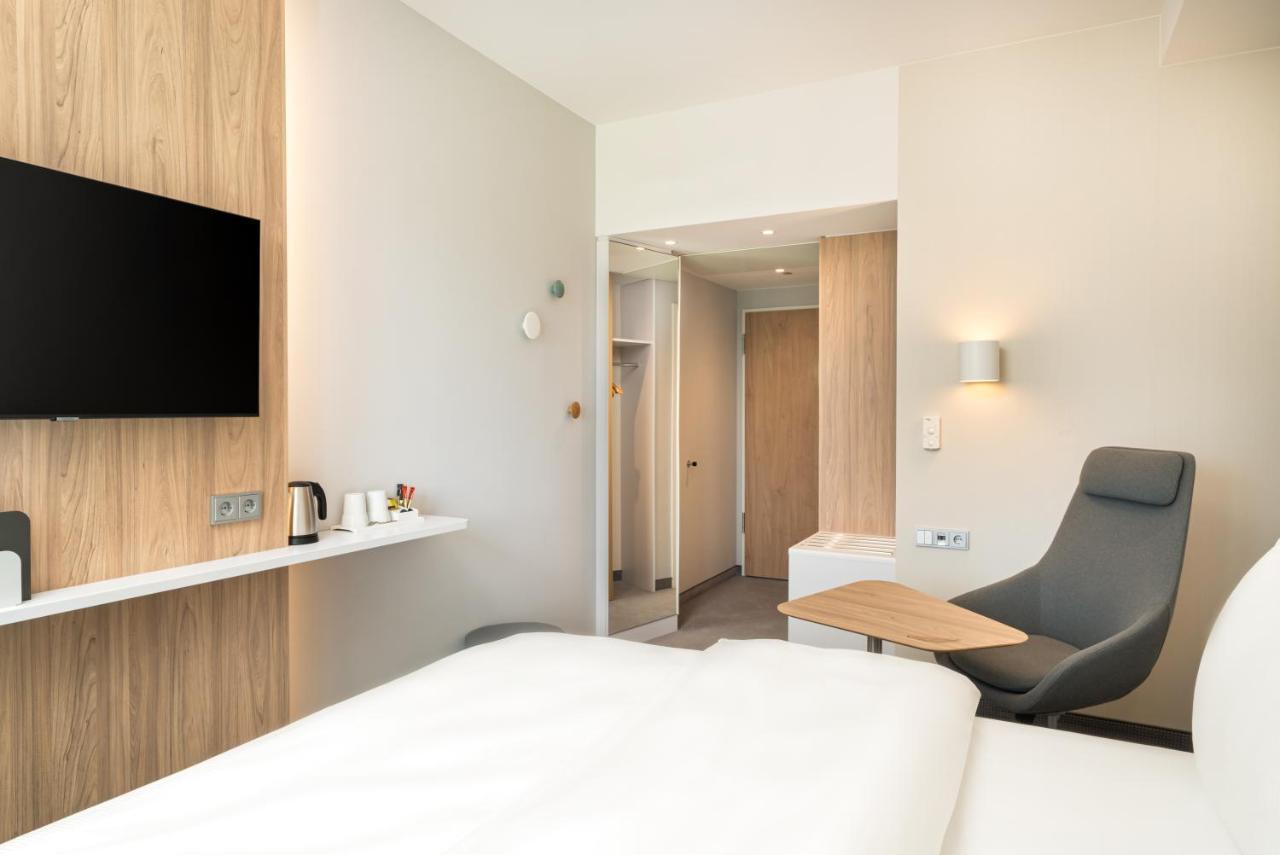 Holiday Inn Express - Rosenheim By Ihg Екстер'єр фото